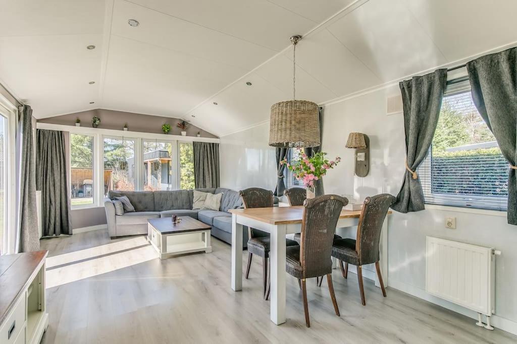 4-Pers. Chalet Met Eigen Parkeerplaats In Veluwe Villa Putten Esterno foto