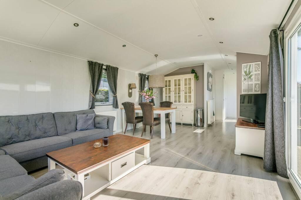 4-Pers. Chalet Met Eigen Parkeerplaats In Veluwe Villa Putten Esterno foto